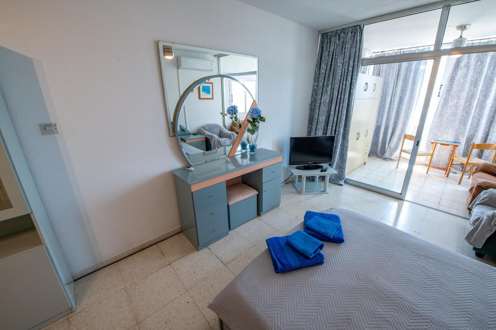 דירות Paphos Sunset Seaview Studio מראה חיצוני תמונה